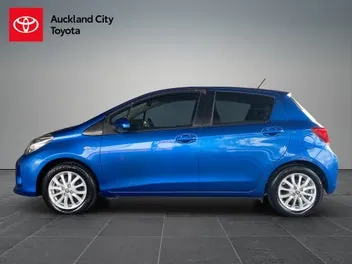 Toyota Yaris 2015 photo 5