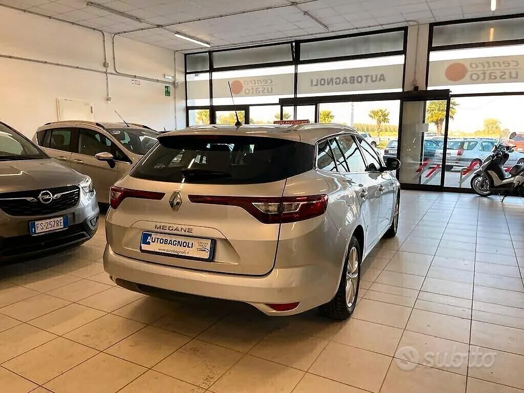 Renault Megane 2017 photo 3