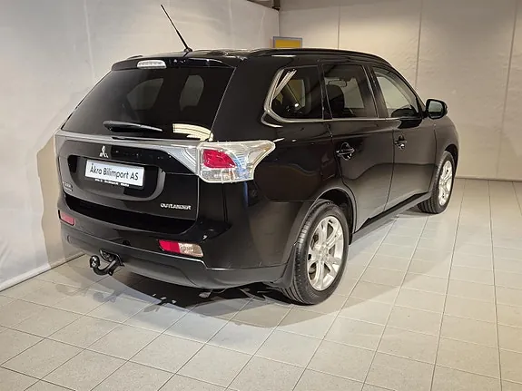 Mitsubishi Outlander 2013 photo 2