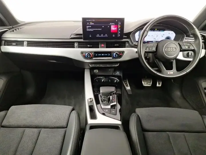 Audi A4 Avant 2022 photo 3