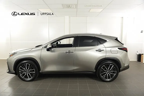 Lexus Nx450H+ 2022 photo 3