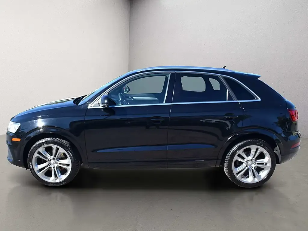 Audi Q3 2016 photo 2
