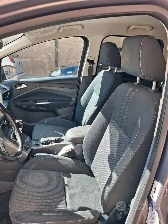 Ford C-Max 2015 photo 4
