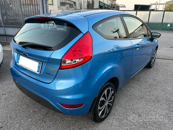 Ford Fiesta 2009 photo 4