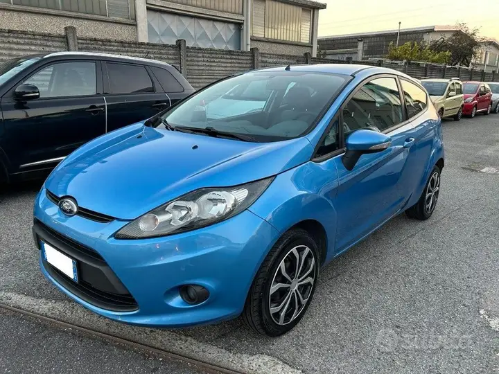 Ford Fiesta 2009 photo 2