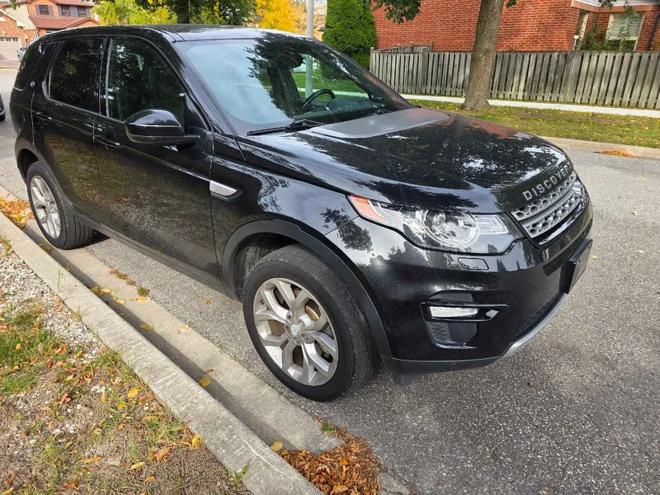 Land Rover Discovery Sport 2016 photo 2