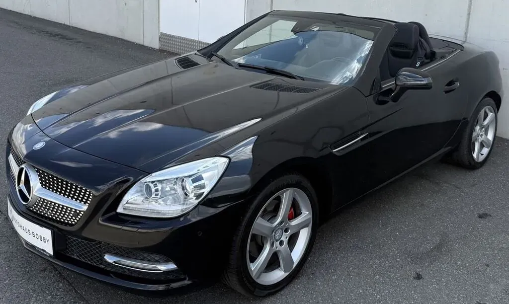 Mercedes-Benz Slk-Class 2011 photo 2