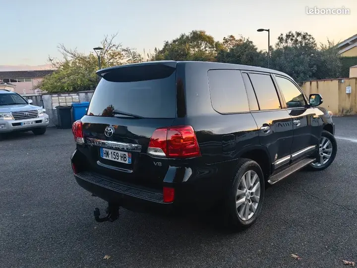 Toyota Land Cruiser 2012 photo 4