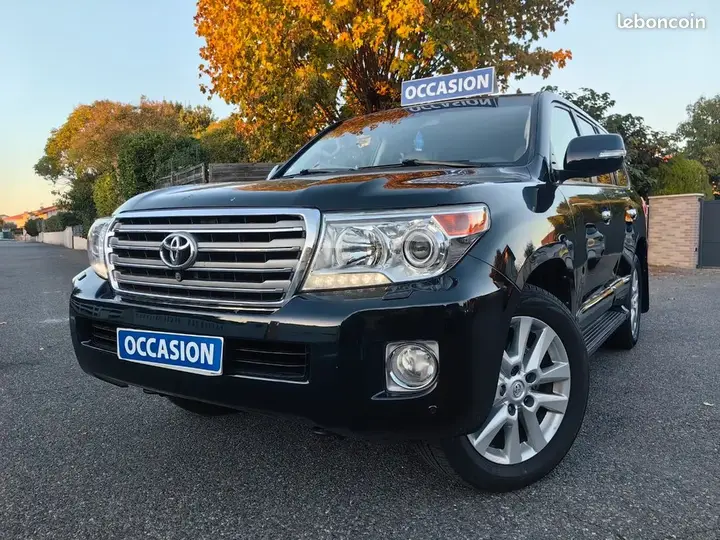 Toyota Land Cruiser