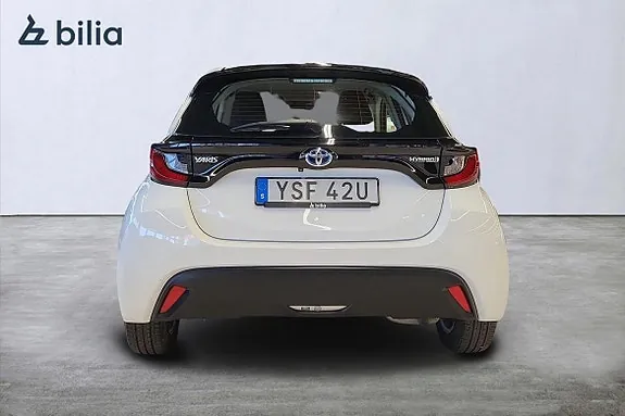 Toyota Yaris 2023 photo 4