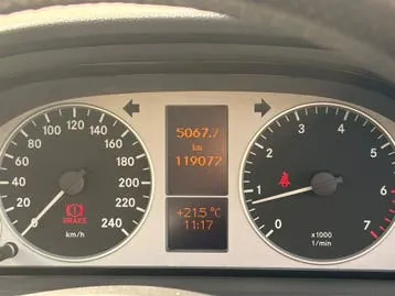 Mercedes-Benz A-Class 2009 photo 3