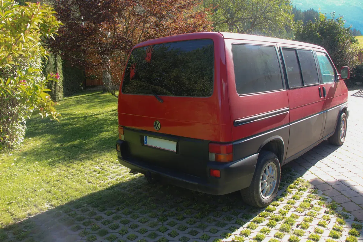 Volkswagen T4 1997 photo 3