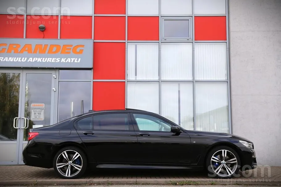 BMW 740 2017 photo 3
