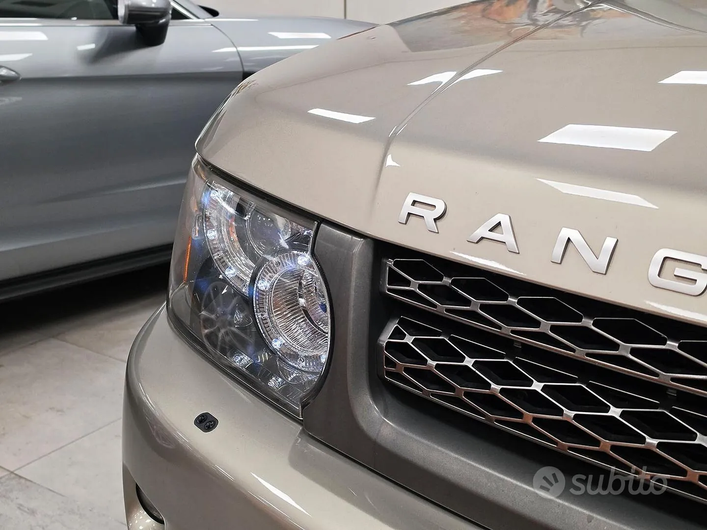 Land Rover Range Rover Sport 2012 photo 2