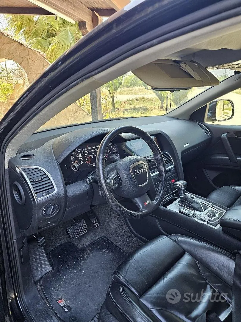 Audi Q7 2006 photo 3