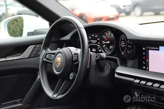 Porsche 911 2022 photo 4