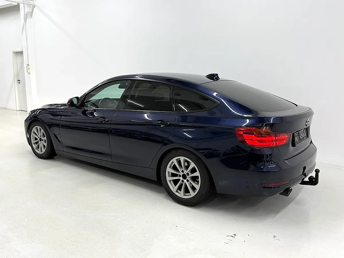 BMW 3 Series 2015 photo 3