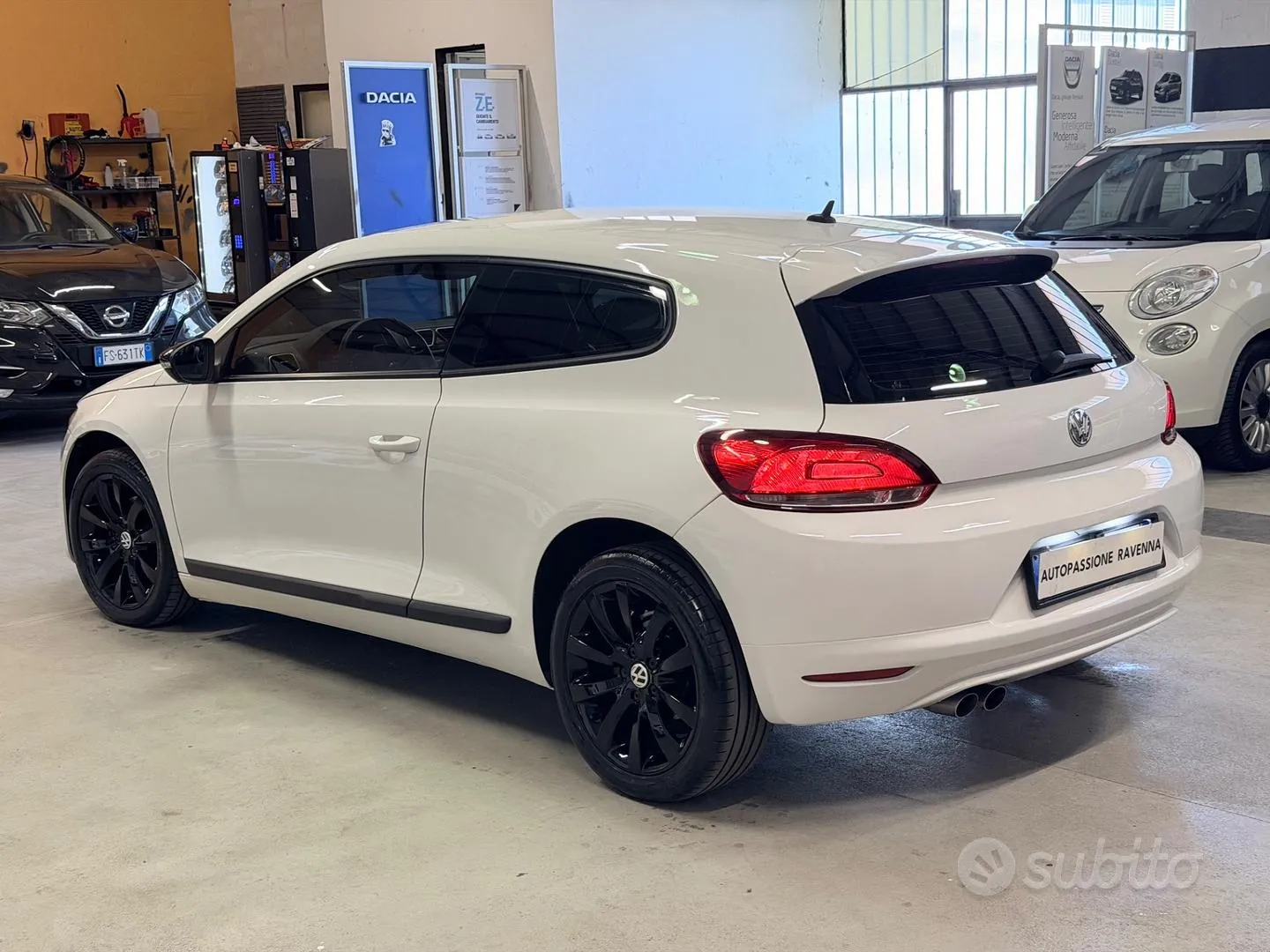 Volkswagen Scirocco 2010 photo 5