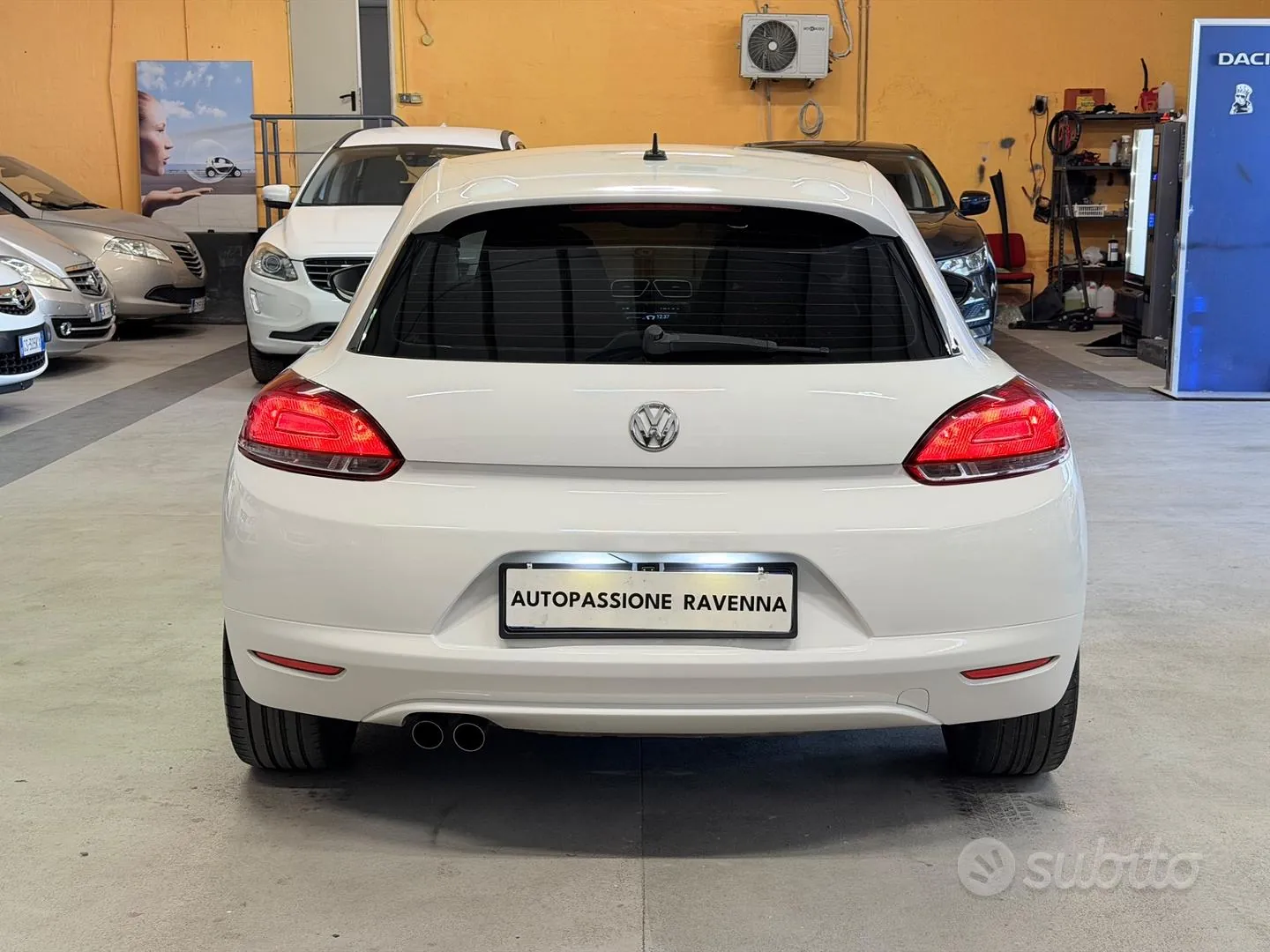 Volkswagen Scirocco 2010 photo 4
