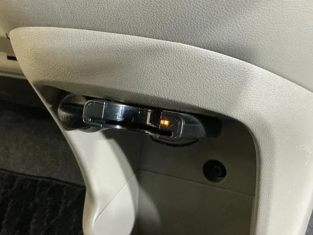 Daihatsu Miraeus 2015 photo 5
