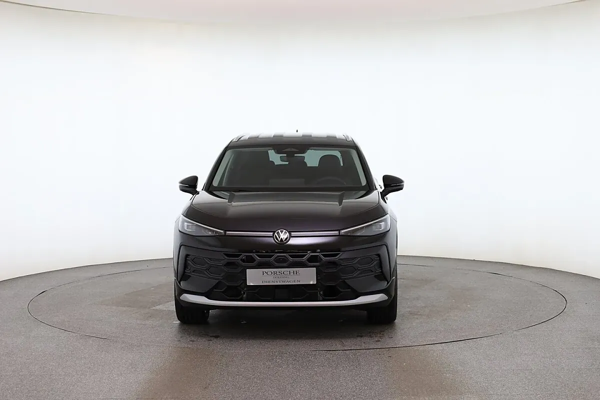Volkswagen T-Roc 2026 photo 2