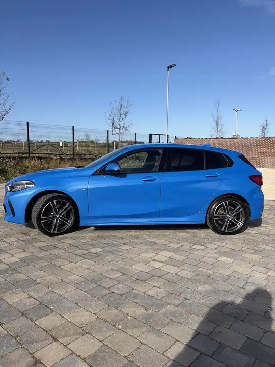 BMW 1 Series 2021 photo 2