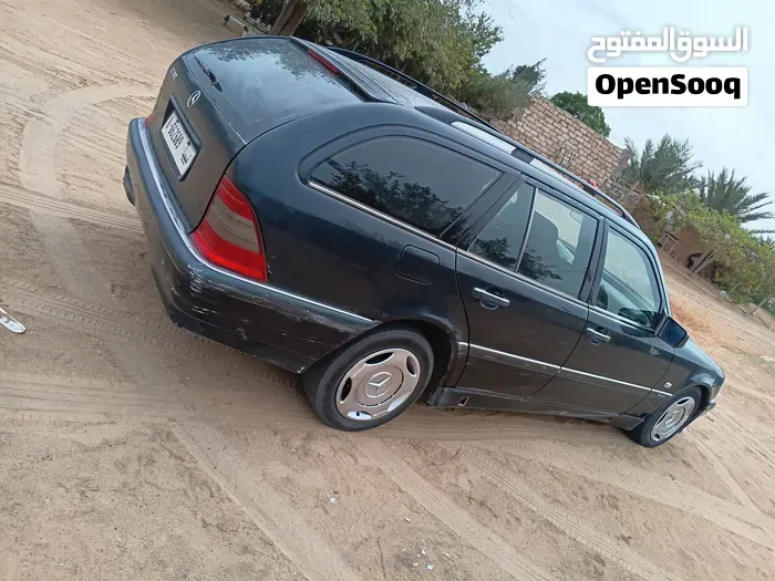 Mercedes-Benz C-Class 2002 photo 3
