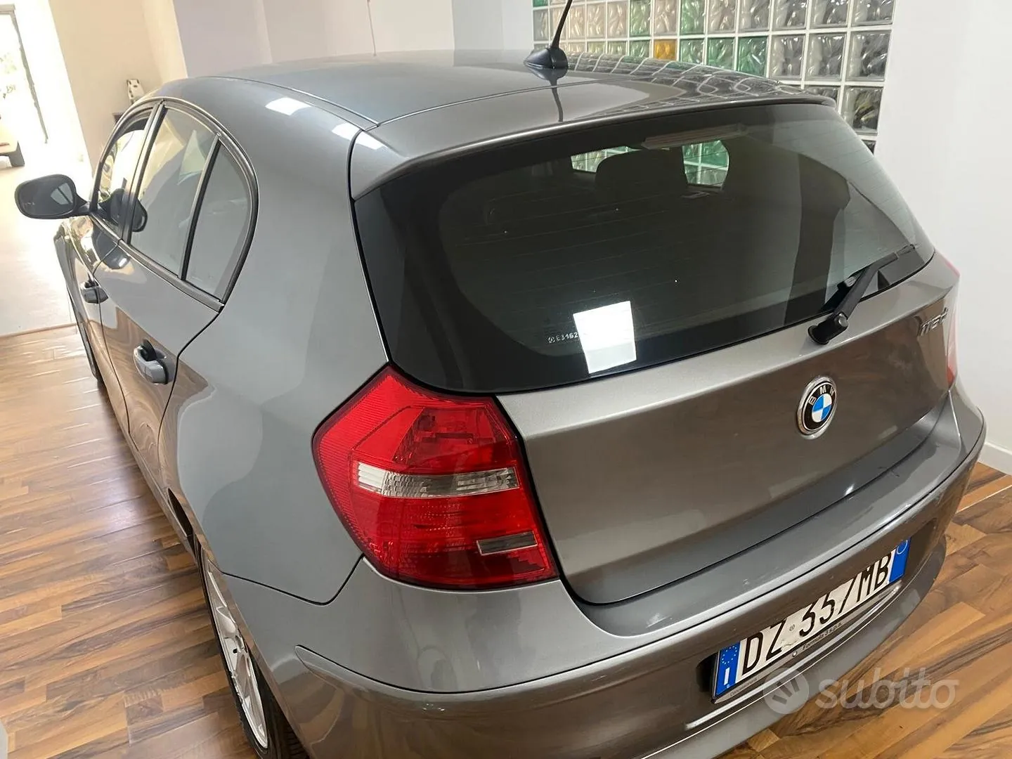 BMW 116 2009 photo 4