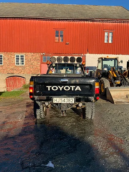 Toyota Hilux 1989 photo 5