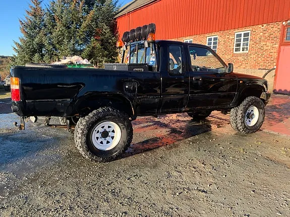 Toyota Hilux 1989 photo 4