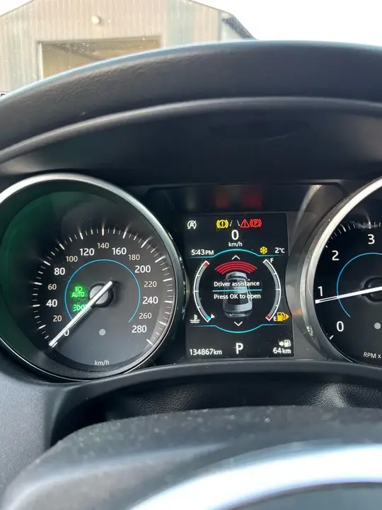 Jaguar Xe 2018 photo 4