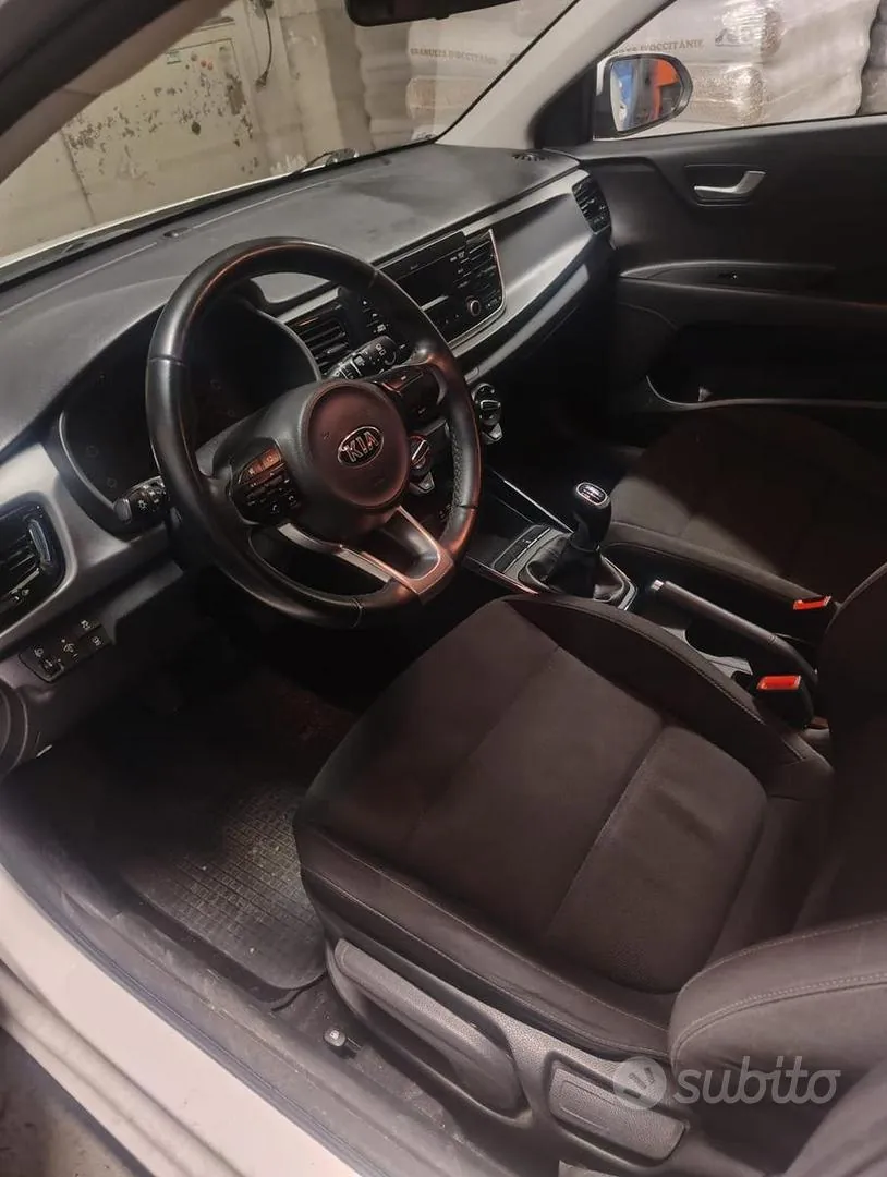 Kia Rio 2017 photo 4