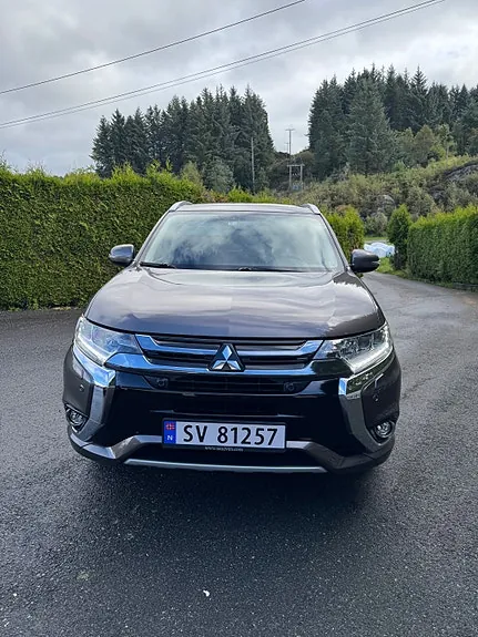 Mitsubishi Outlander 2017 photo 3