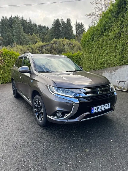Mitsubishi Outlander 2017 photo 4