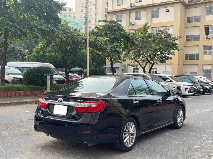 Toyota Camry 2014 photo 2