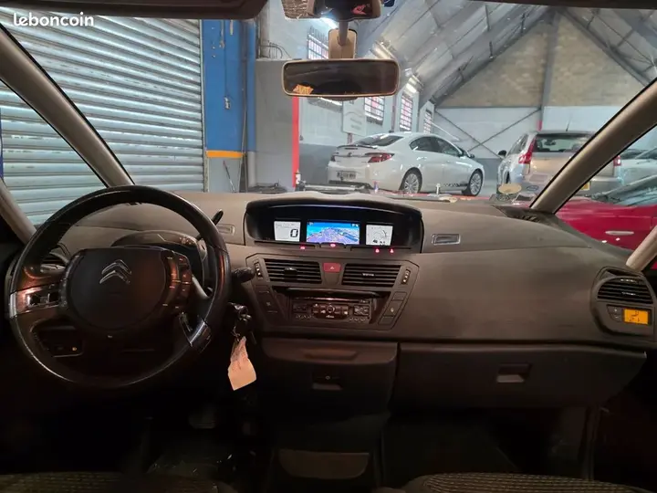 Citroen C4 Picasso 2013 photo 4
