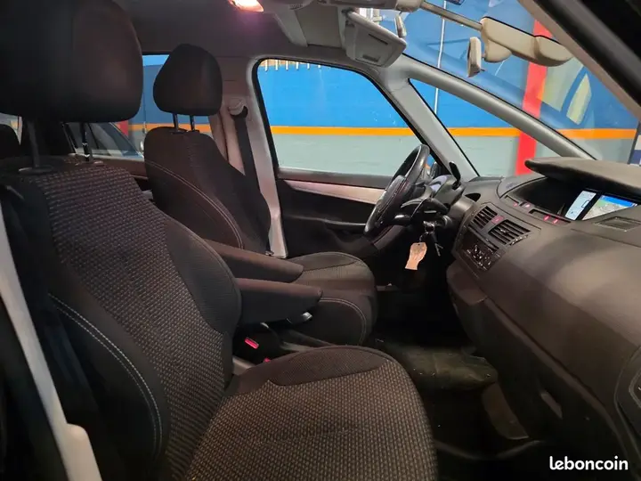 Citroen C4 Picasso 2013 photo 5