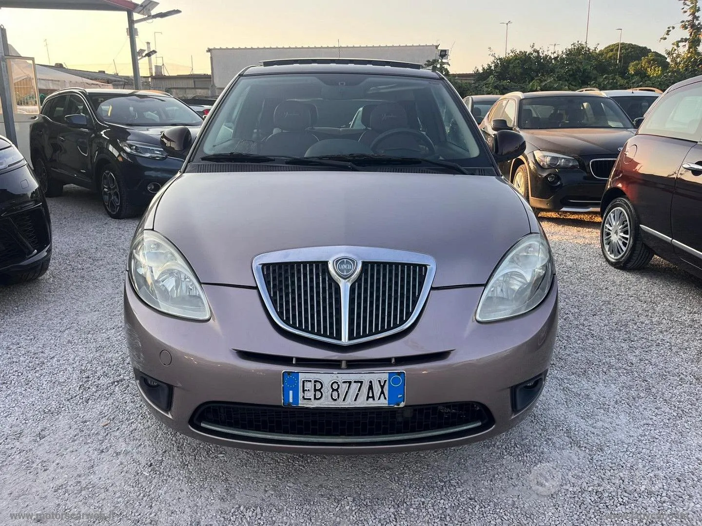 Lancia Ypsilon 2010 photo 2