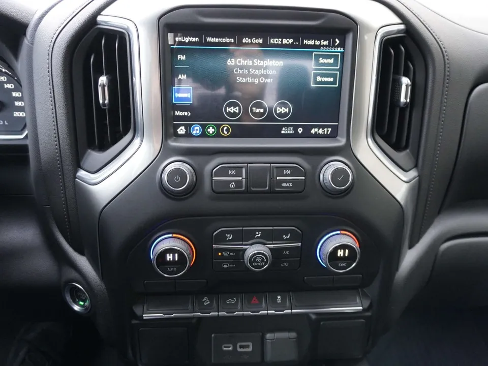 Chevrolet Silverado 1500 2022 photo 2