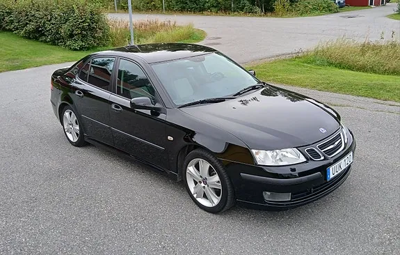 Saab 9-3 2004 photo 2