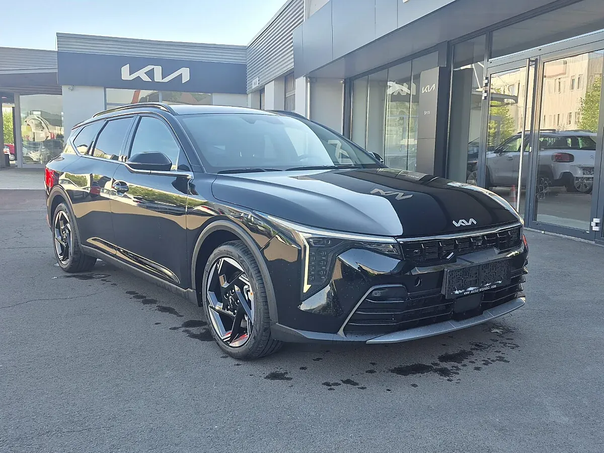 Kia K4
