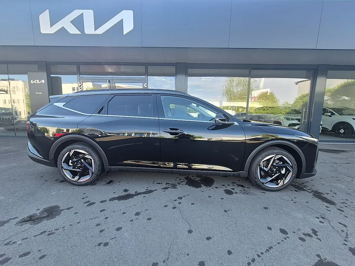 Kia K4 2026 photo 2