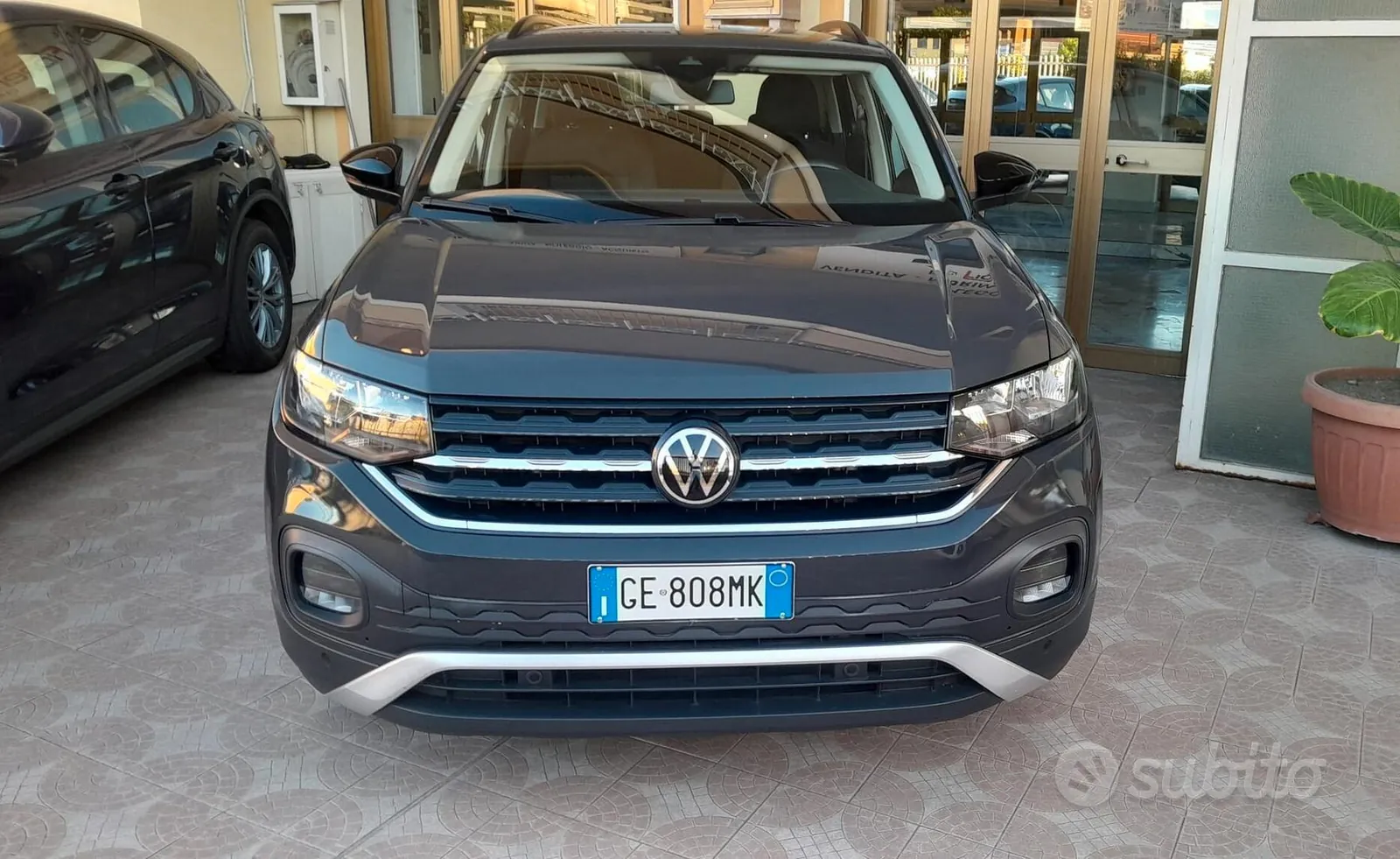 Volkswagen T-Cross 2021 photo 2