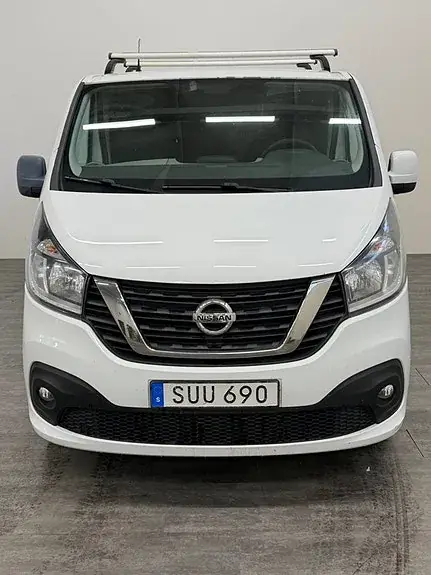 Nissan Nv300 2017 photo 2