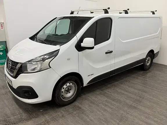 Nissan Nv300 2017 photo 3