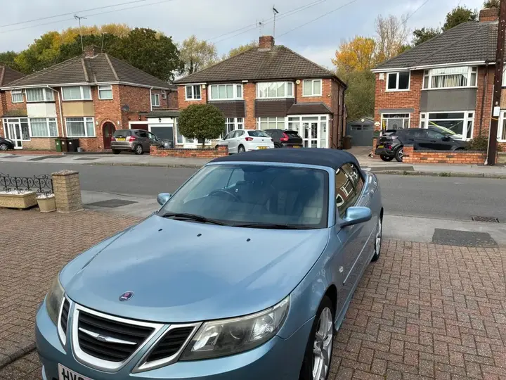 Saab 9-3 2009 photo 2