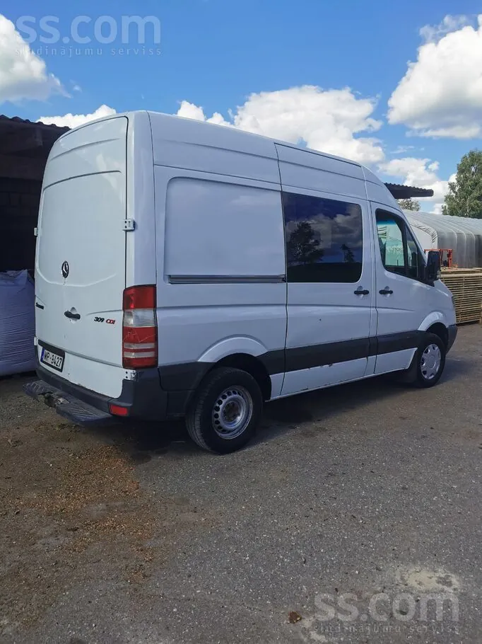Mercedes-Benz Sprinter 2007 photo 2