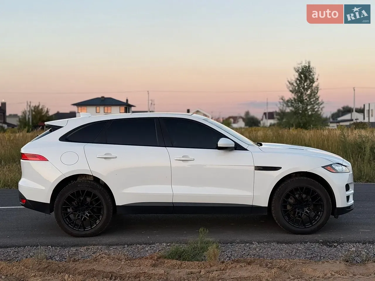 Jaguar F-Pace 2018 photo 5
