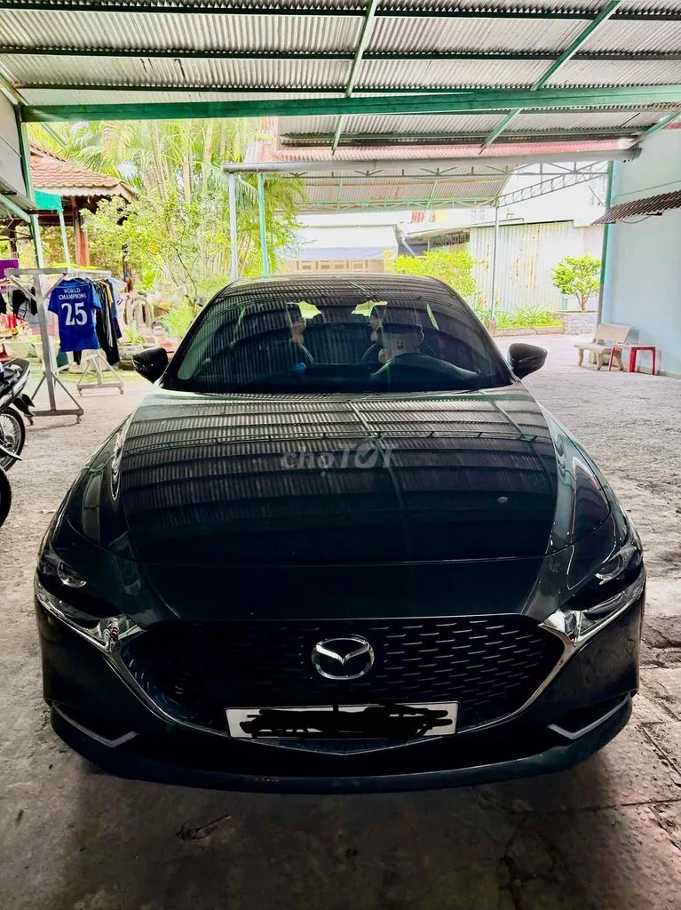 Mazda 3 2022 photo 3