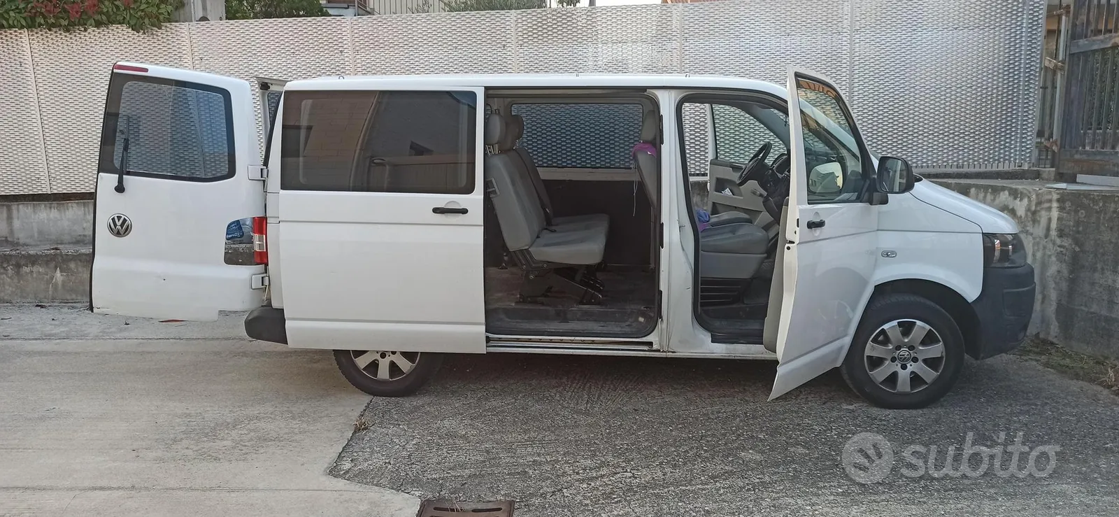 Volkswagen Transporter 2025 photo 3